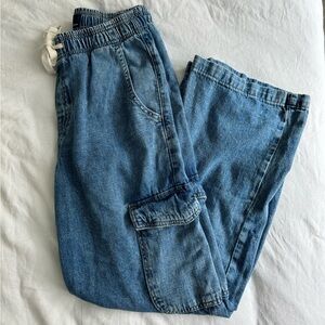 GAP High Rise Wide Leg Cargo Jeans